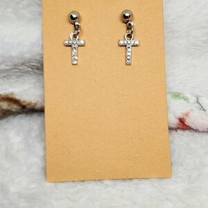 7/$10 T Initial Earrings, New